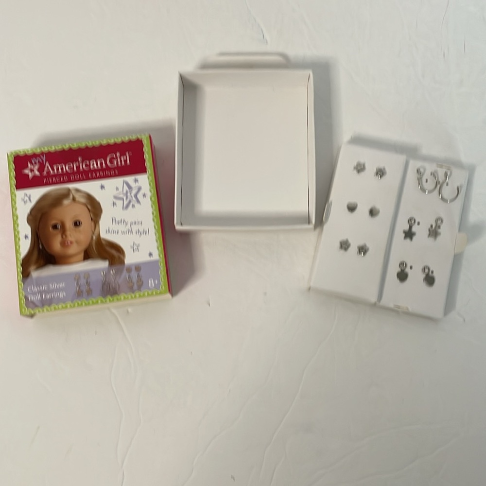 American Girl Doll pierced doll earrings set in box - Picture 3 of 6